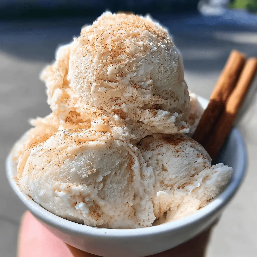 Easy Homemade Cinnamon and Honey Ice Cream Recipe