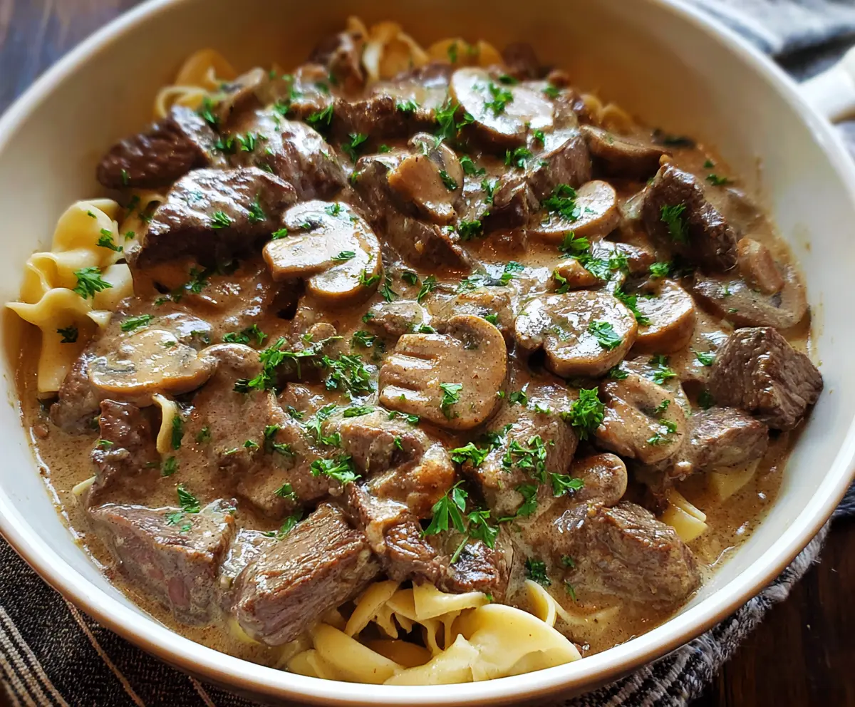Easy Beef Stroganoff Recipe