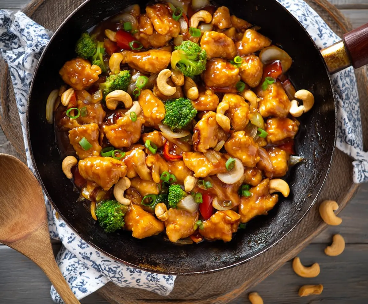 Easy Authentic Cashew Chicken Recipe